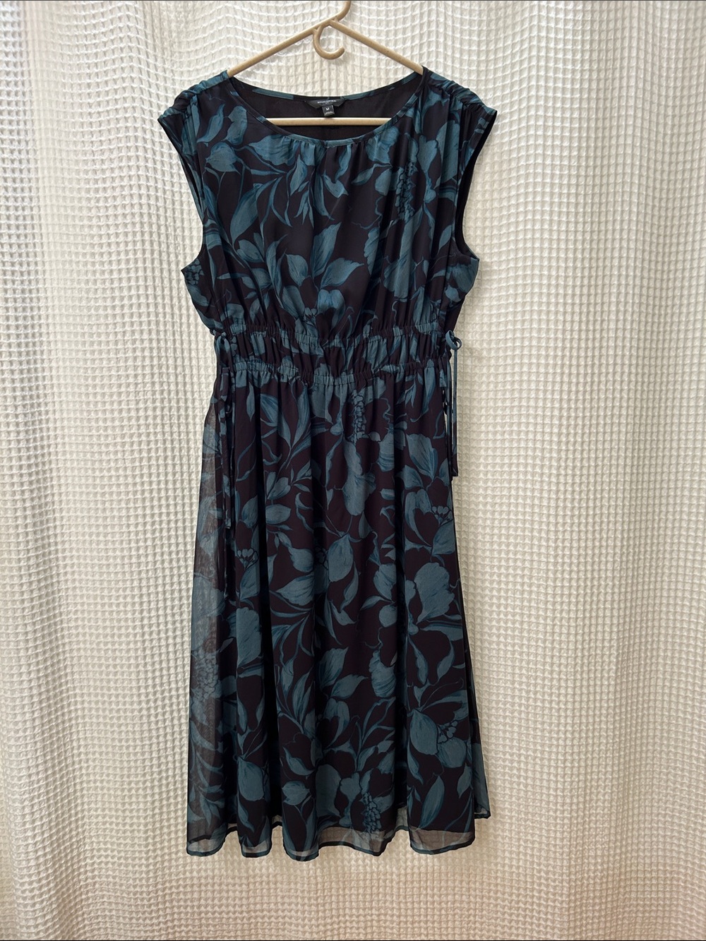 Banana Republic Navy Midi Dress with Teal Floral Print - Picture 2 of 6